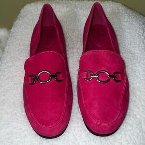 Hot pink Bandolino Lehain slip-on loafers